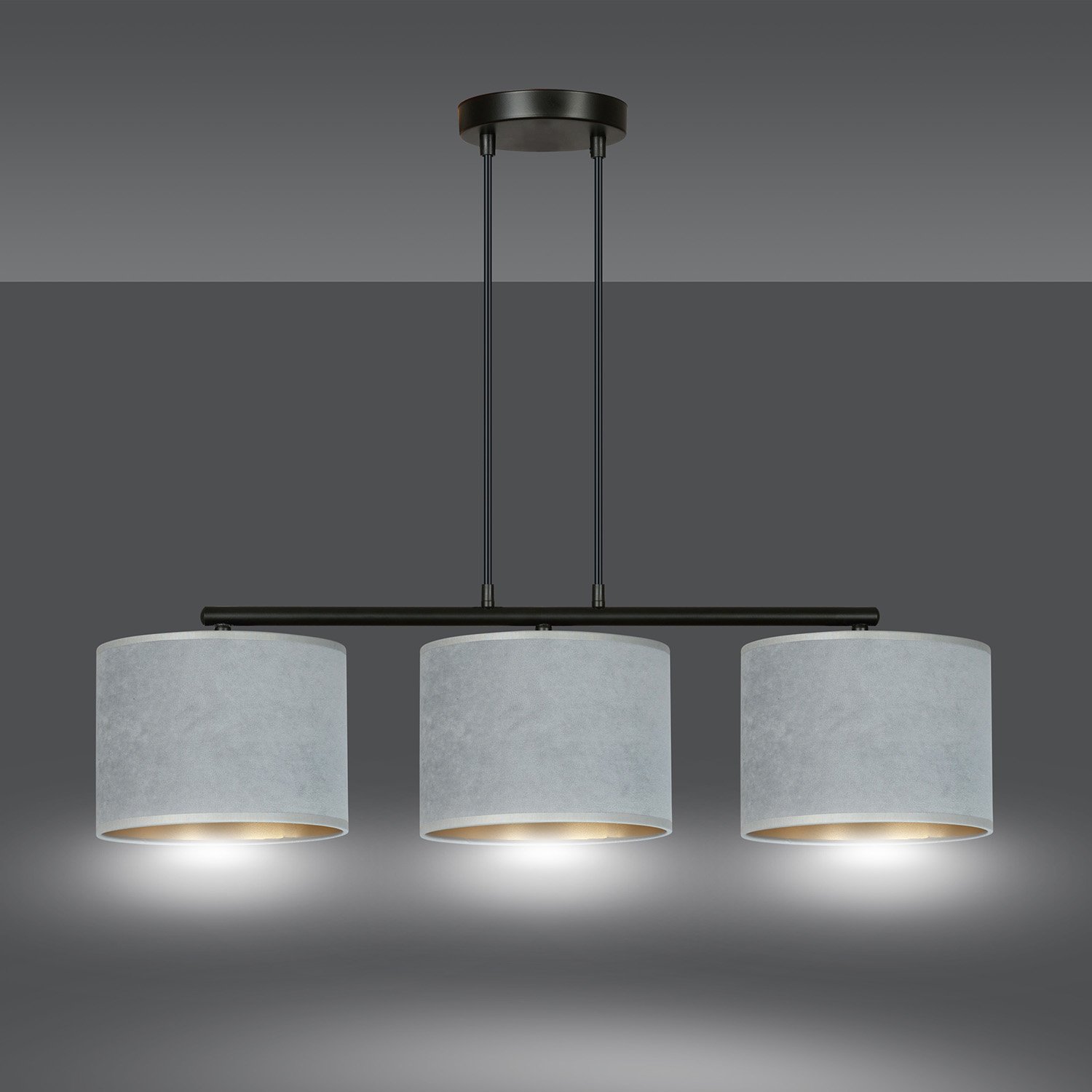 Lampadario 3 Luci Vinayaka In Acciaio Nero E Paralumi In Tessuto Grigio 1050/3