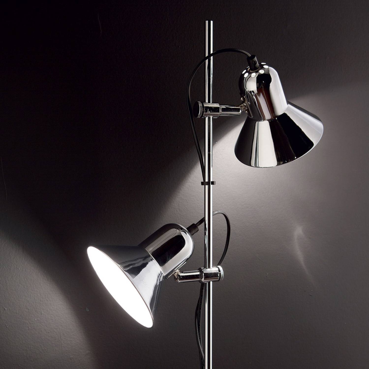 Piantana Moderna Polly Metallo Cromo 2 Luci E27 061122
