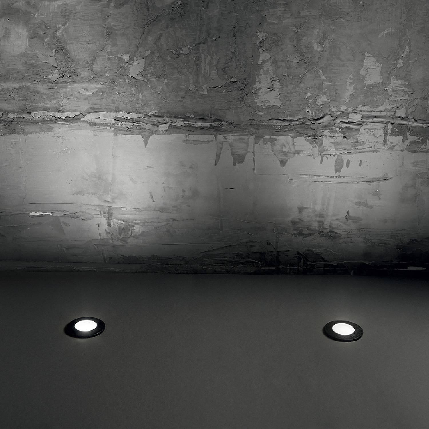 Tecnico Moderno Gravity Round Materie Plastiche Nero 1 Luce Gu10 Small 120249