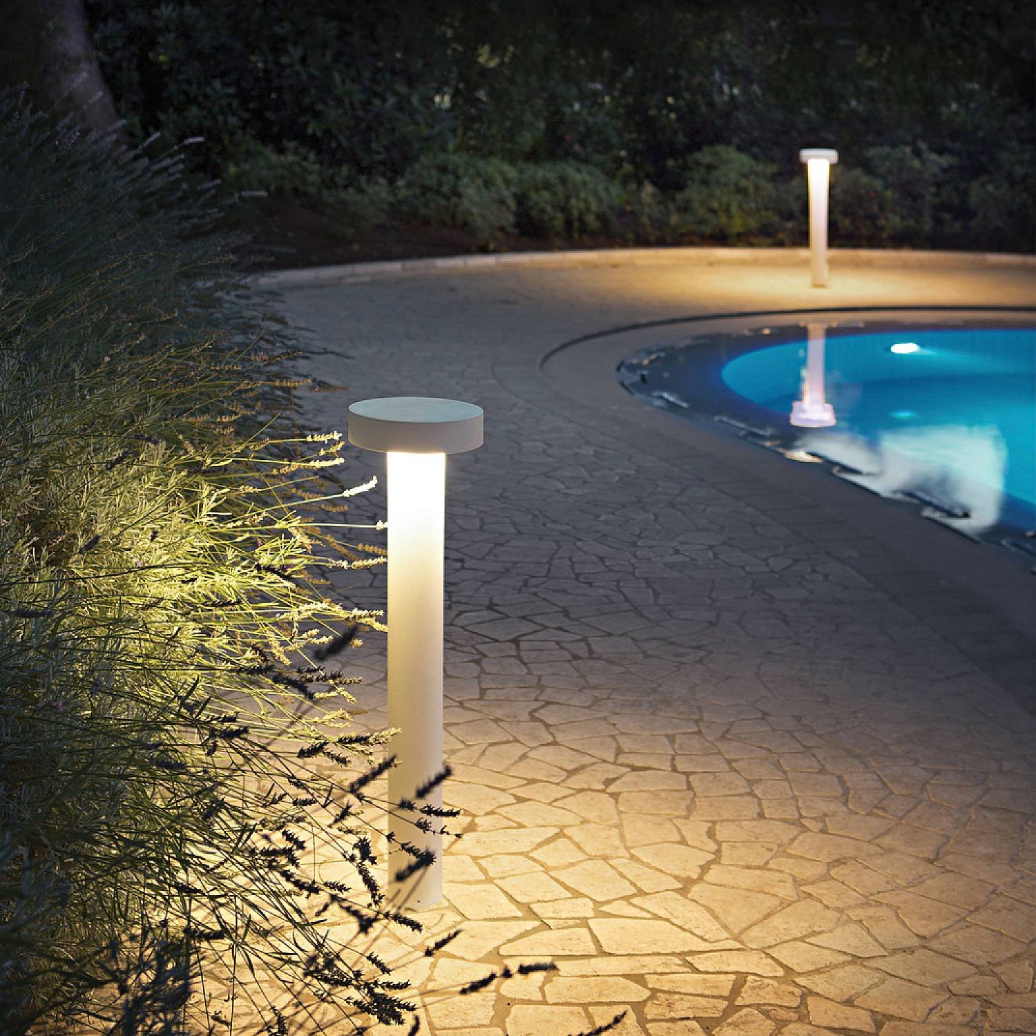 Piantana Moderna Tesla Alluminio Bianco 4 Luci G9 H80Cm Piantana Moderna Tesla Alluminio Bianco 4 Luci G9 H80Cm
