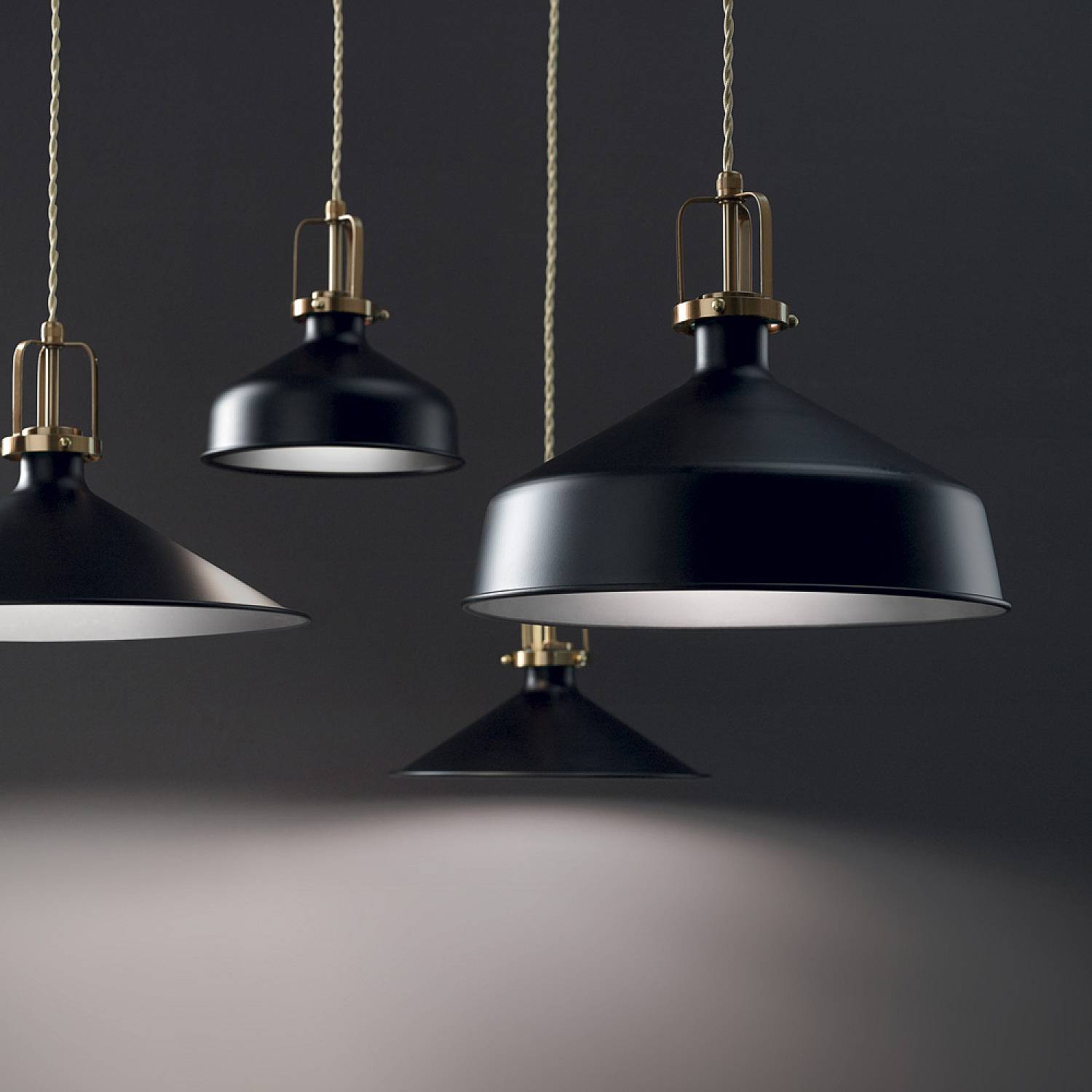 Sospensione Industrial-Minimal Eris-3 Metallo Nero 1 Luce E27 249070