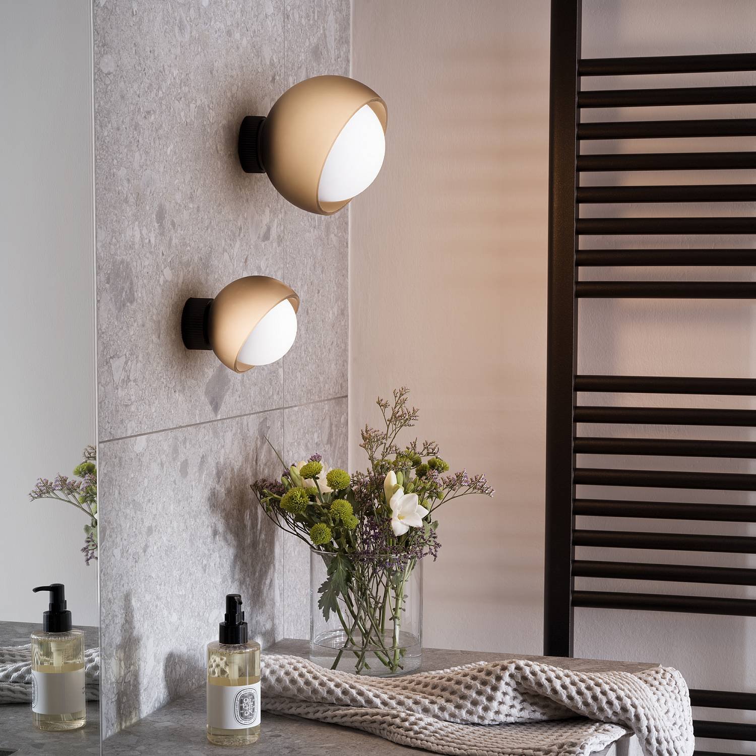 Applique Bloom 1 Luce G9 Nero 366548