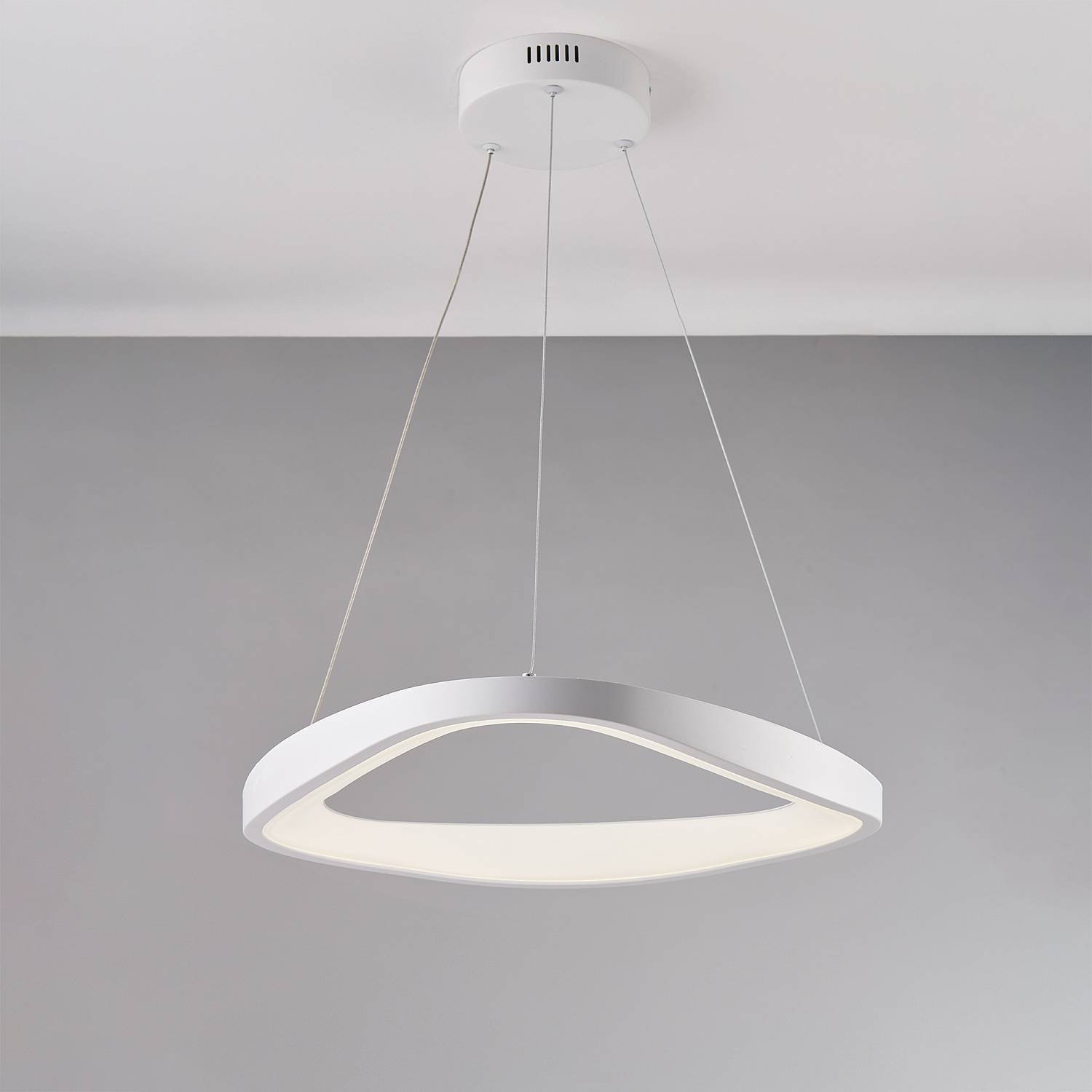 Sospensione Moderna Perth Triangolare Plastica Bianca Led Integrato 32W 4000K LA183-LX-SPT-BI