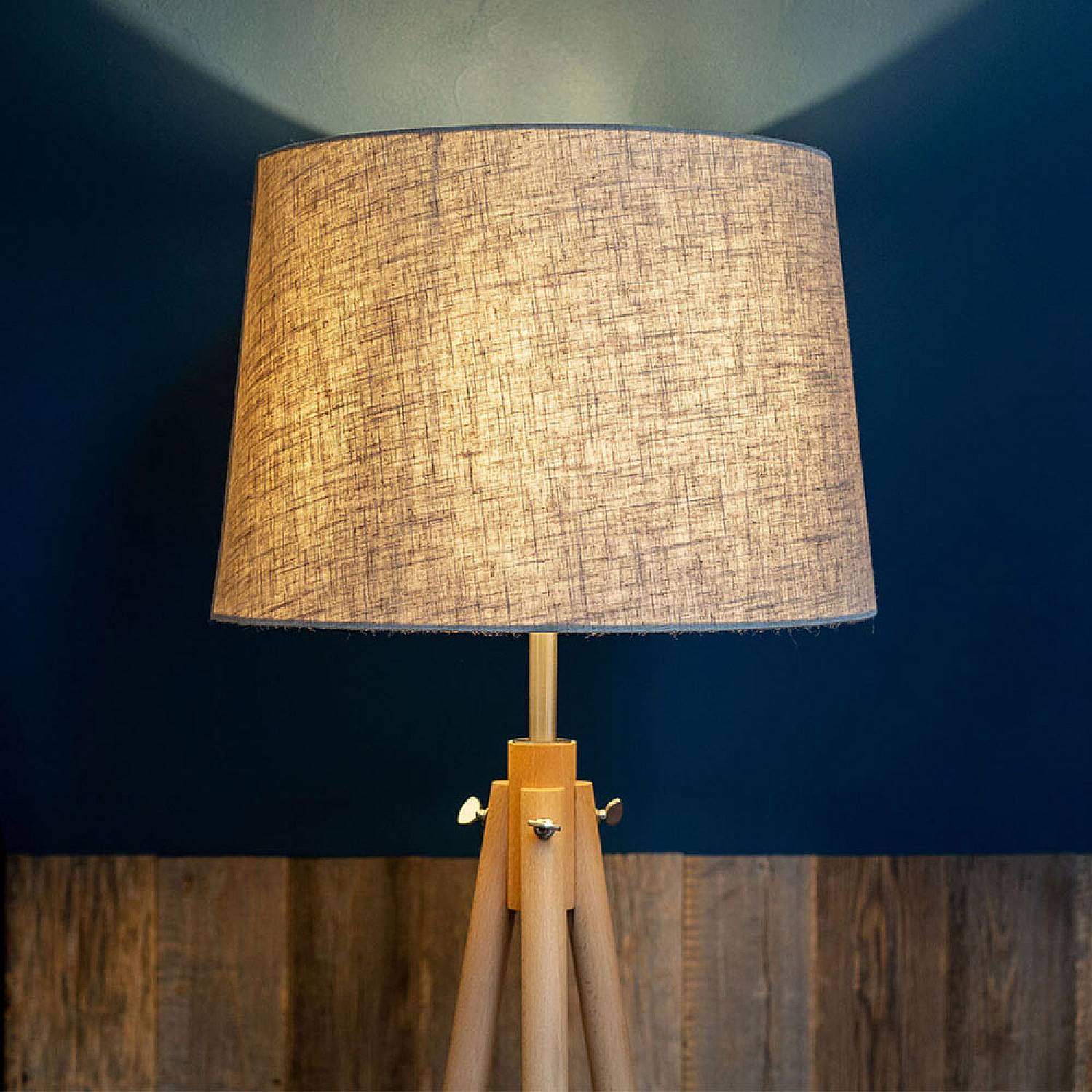 Piantana Contemporanea Calvmetallo Marrone 1 Luce Diffusore In Tessuto Z177-FL-01-BR