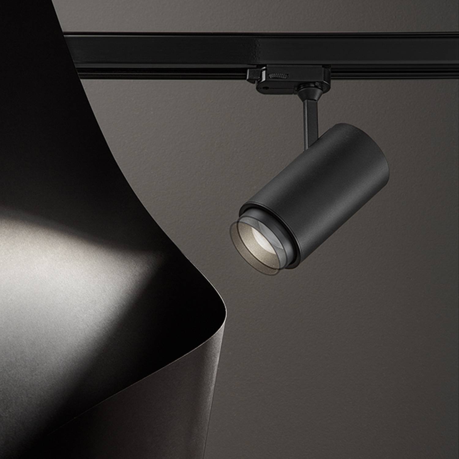 Faretto Cilindrico Per Binario Metallo Nero Led 20W 3000K 8036NLC