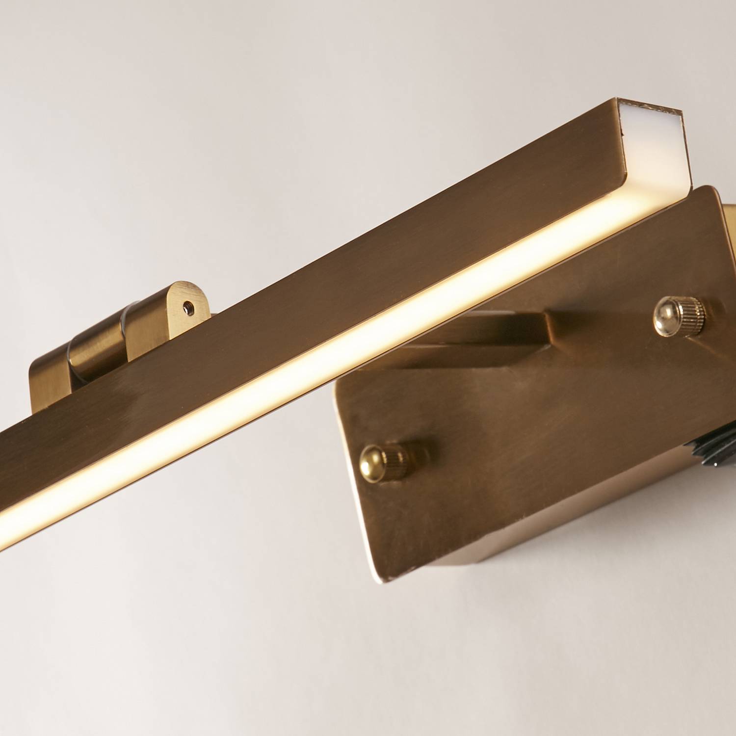 Applique Moderna Corfù Acciaio Ottone Alluminio Led 7,99W 3000K 79824-40SB