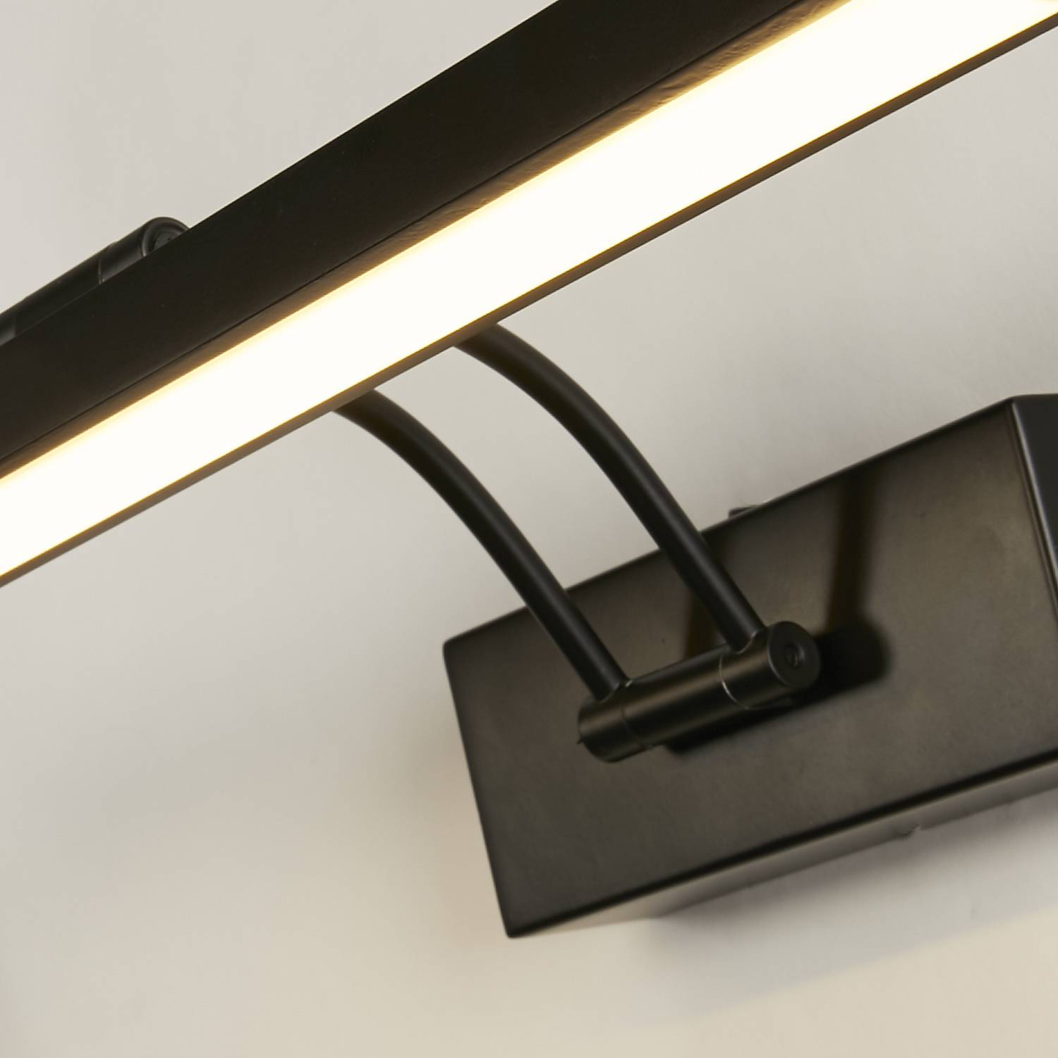 Applique Moderna Rodi Acciaio Nero Policarbonato Led 8,9W 3000K 79825-40BK