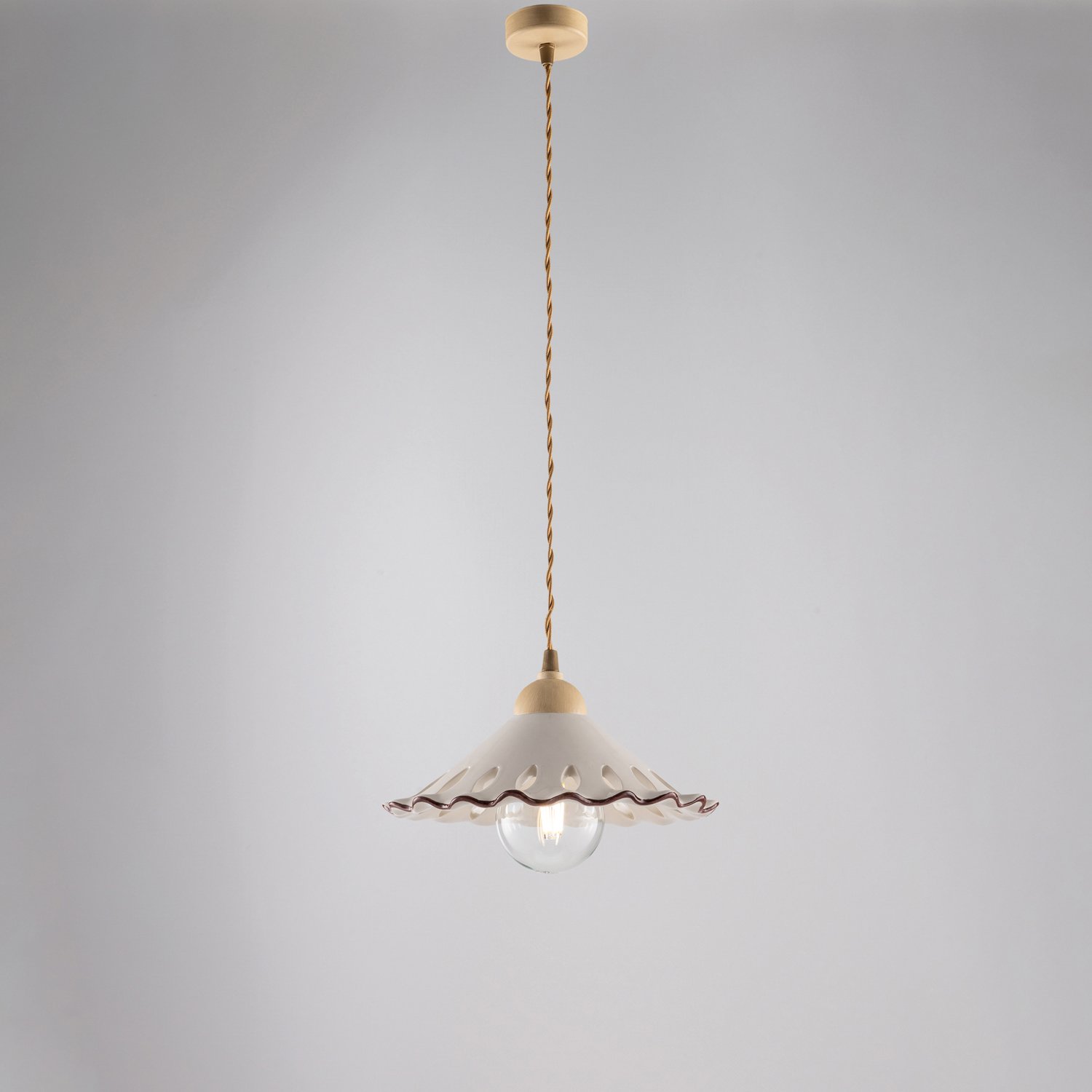 Sospensione 1 Luce Osteria In Ferro Avorio Decapè E Coppa In Ceramica Decorata BL293-1-AV
