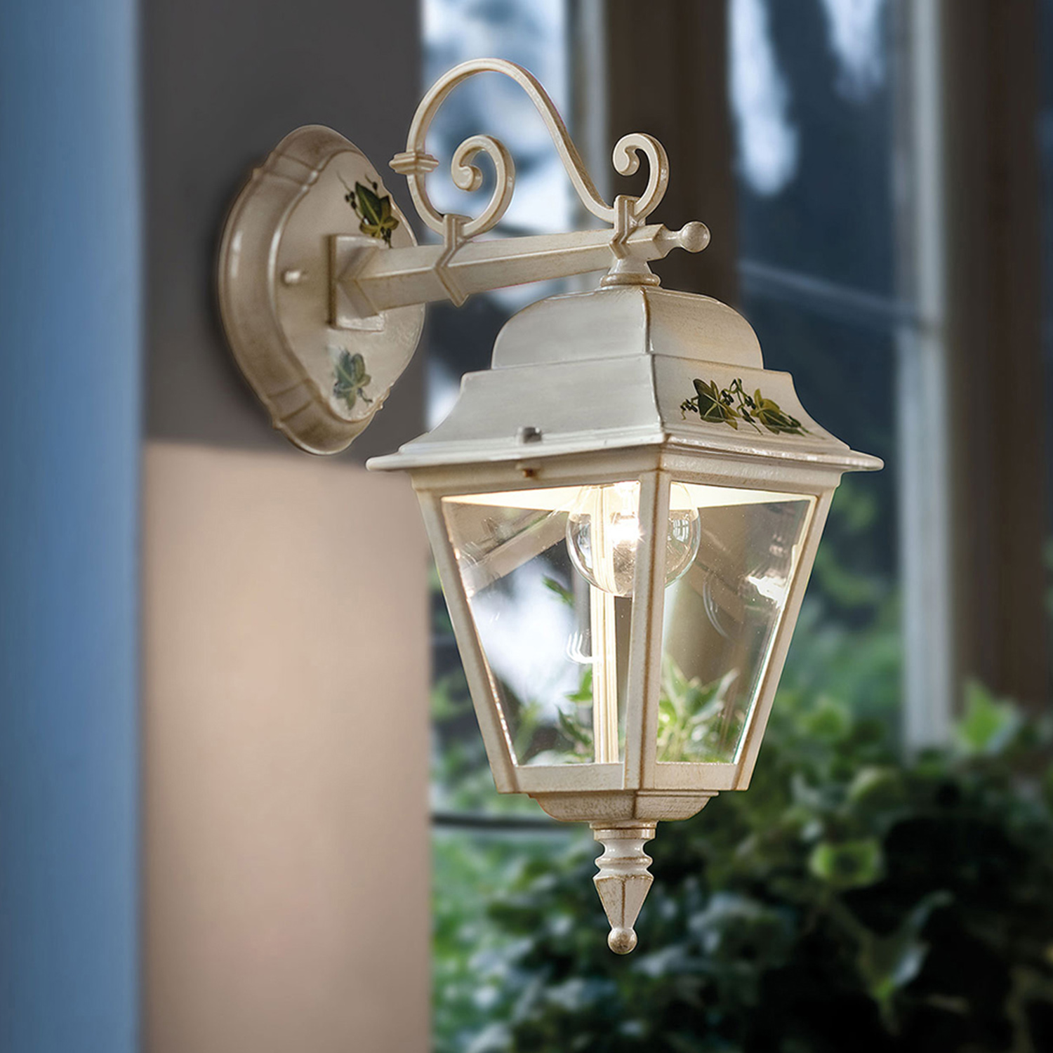 Applique Classica Da Esterno Gorizia Metallo Ceramica Bianco Sfumato 1 Luce E27 A100-BO-04-DEC-UOO