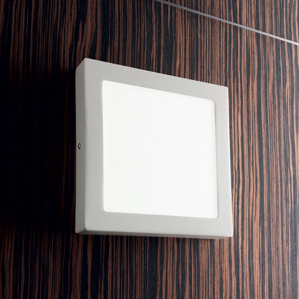 Applique Moderna Square Universal Alluminio-Plastiche Bianco Led 13,5W 3000K D17 138633