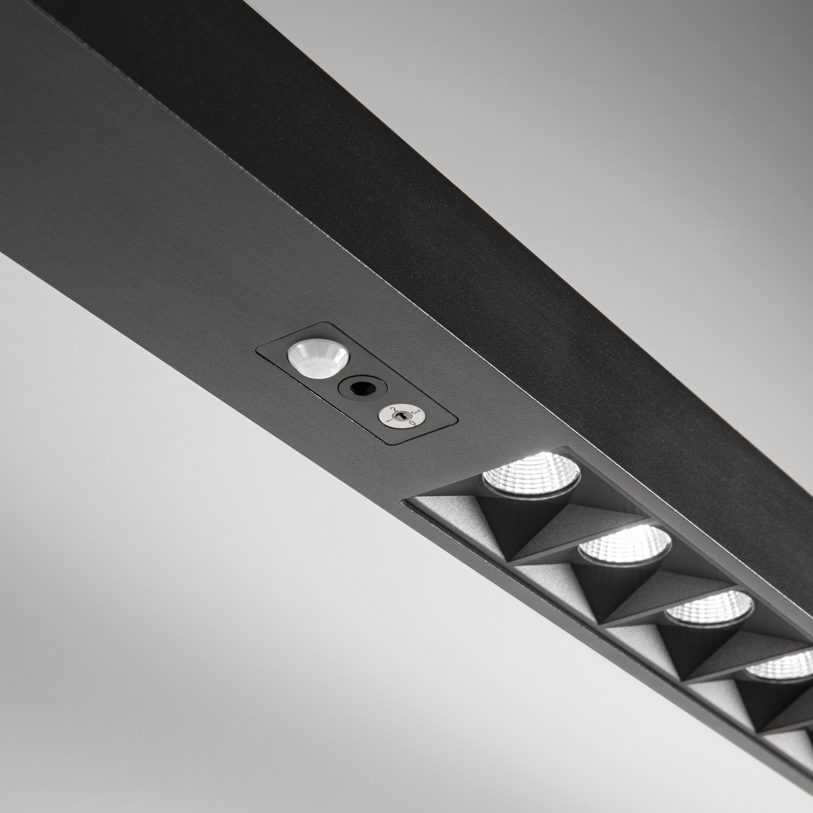 Lampada Da Terra Comfort 1 Luce Led Integrato Bianco 345307