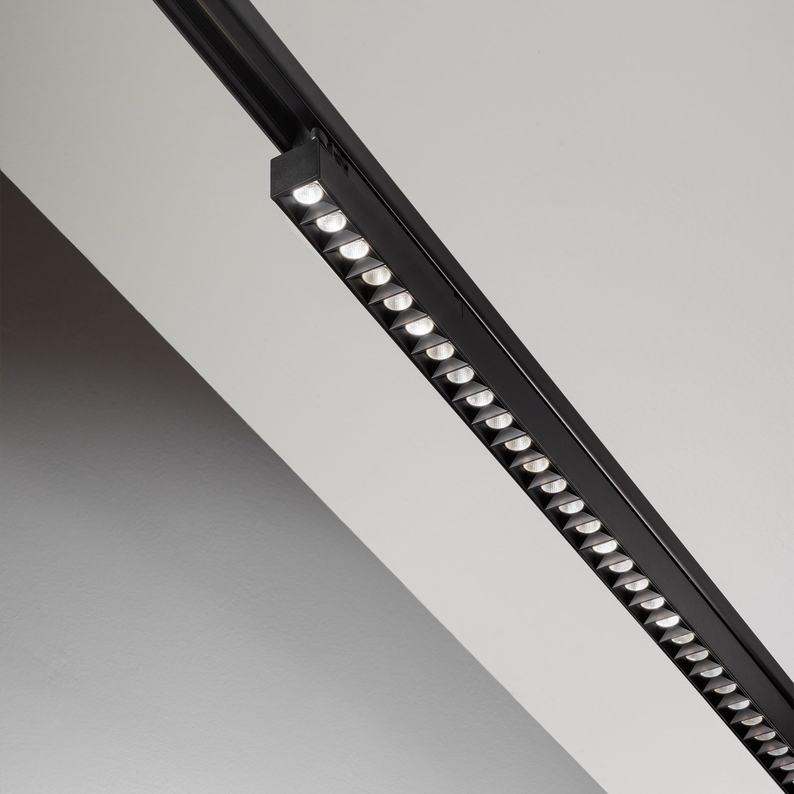 Faretto A Binario Display 1 Luce Led Integrato Bianco 26W Ip20 375373