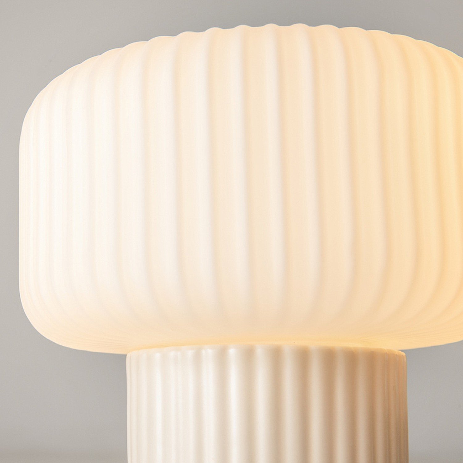 Lampada Da Tavolo Moderna Omaggio Ceramica E Vetro 1 Luce G9 MOD404TL-01BG
