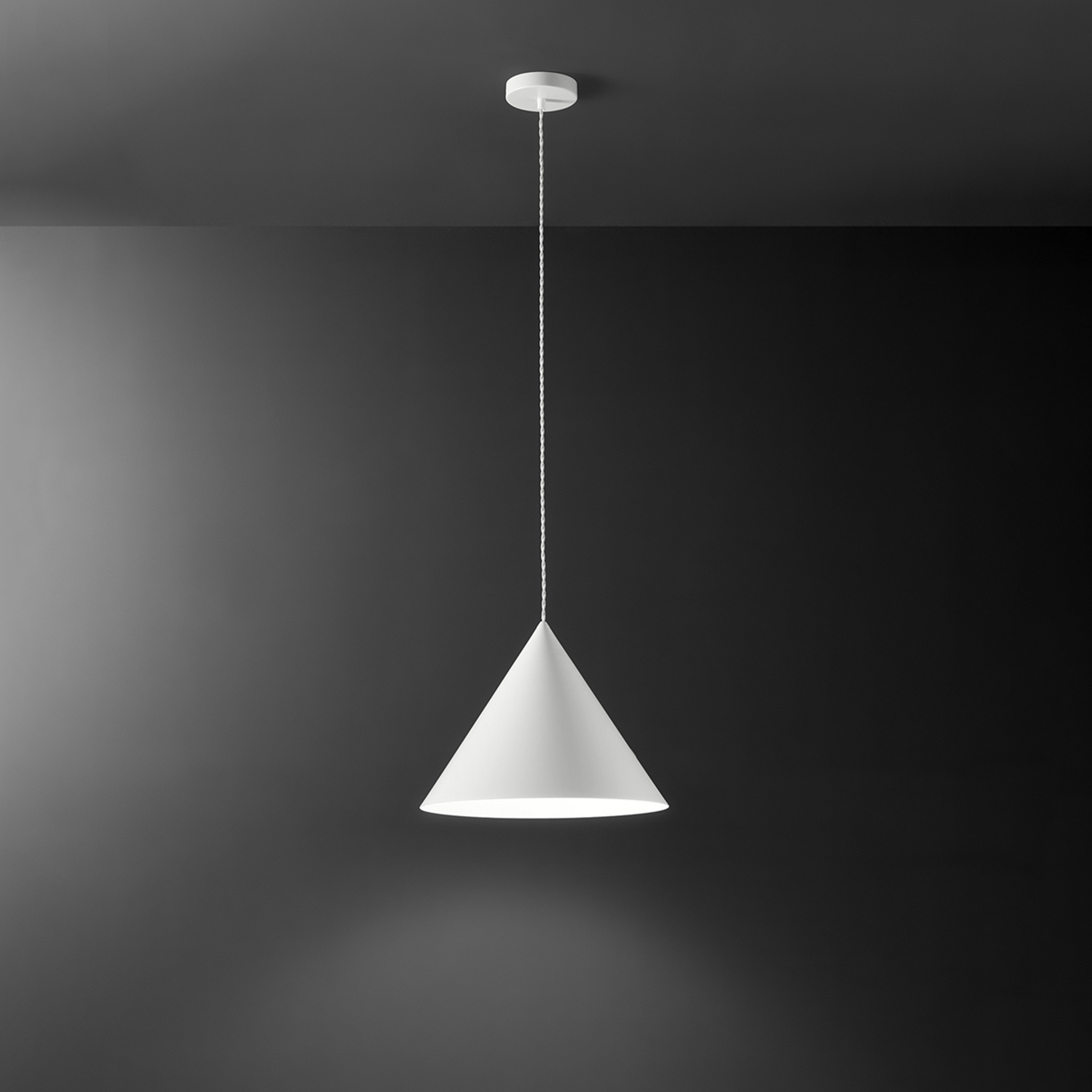 Sospensione Minimal Iconic Metallo Bianco Opaco 1 Luce E27 Ip20 D40