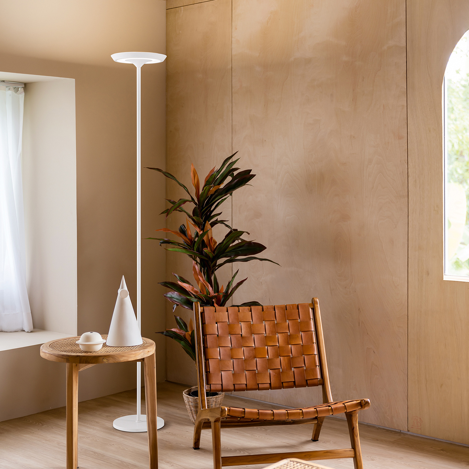 Piantana Moderna Balance Metallo Bianco Led 25W Dimmerabile Ip20 8414BLC